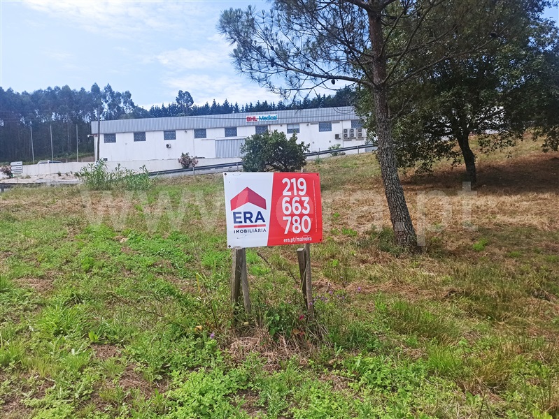 Lote Industrial / Mafra, Avessada