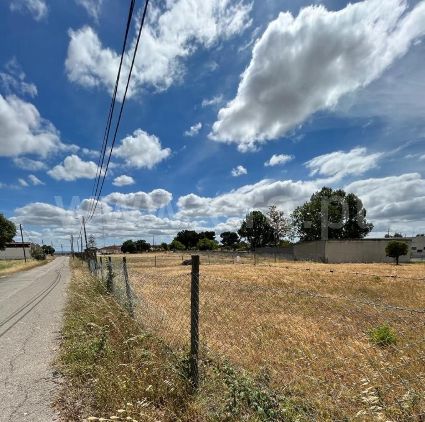 Land for sale in Moita, Portugal — €300,000