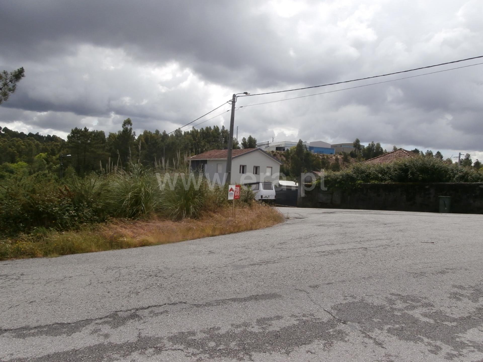 Land for sale in Santa Maria da Feira, Portugal — €160,000