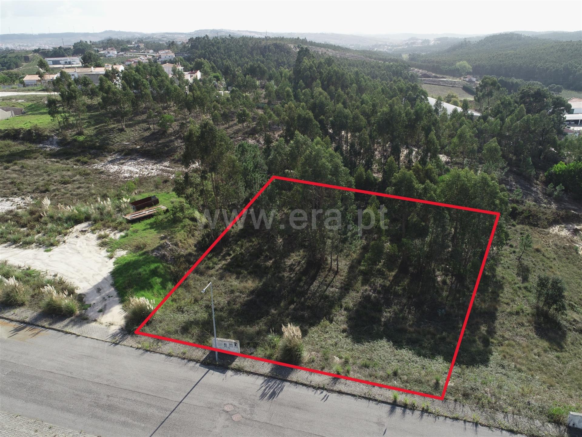 Land for sale in Torres Vedras, Portugal — €130,000