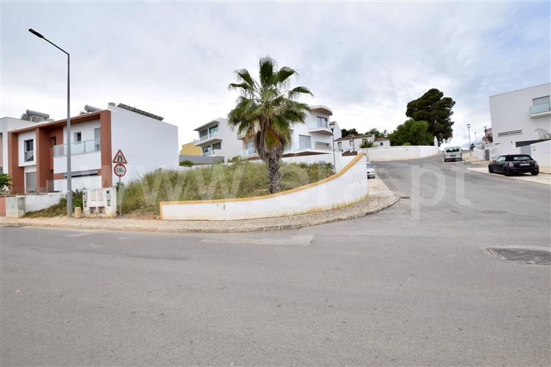 Lote / Lagoa, Vale Talegos