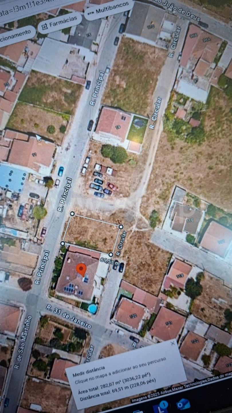 Land for sale in Loures, Portugal — €120,000