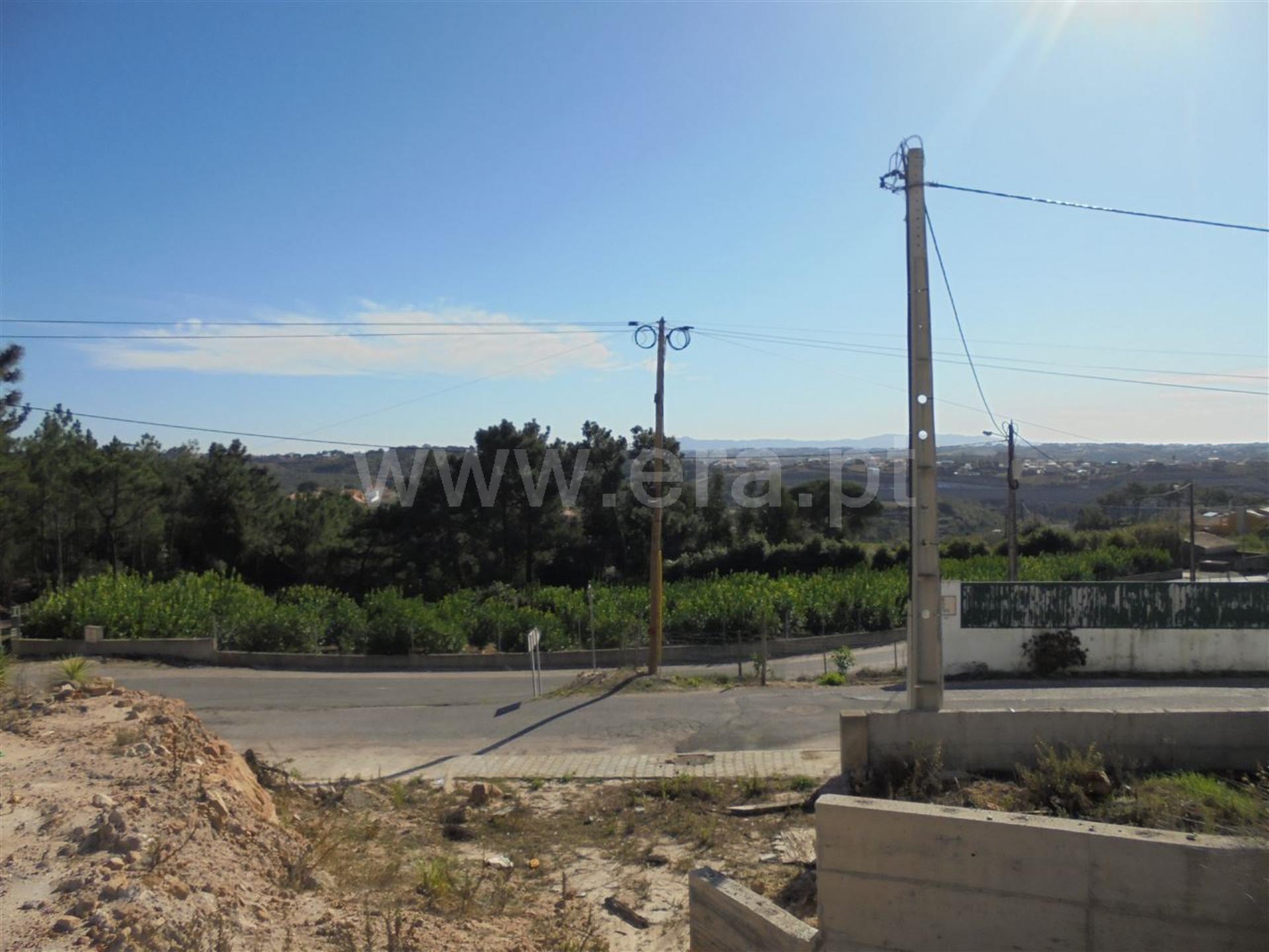 Land for sale in Mafra, Portugal — €93,000