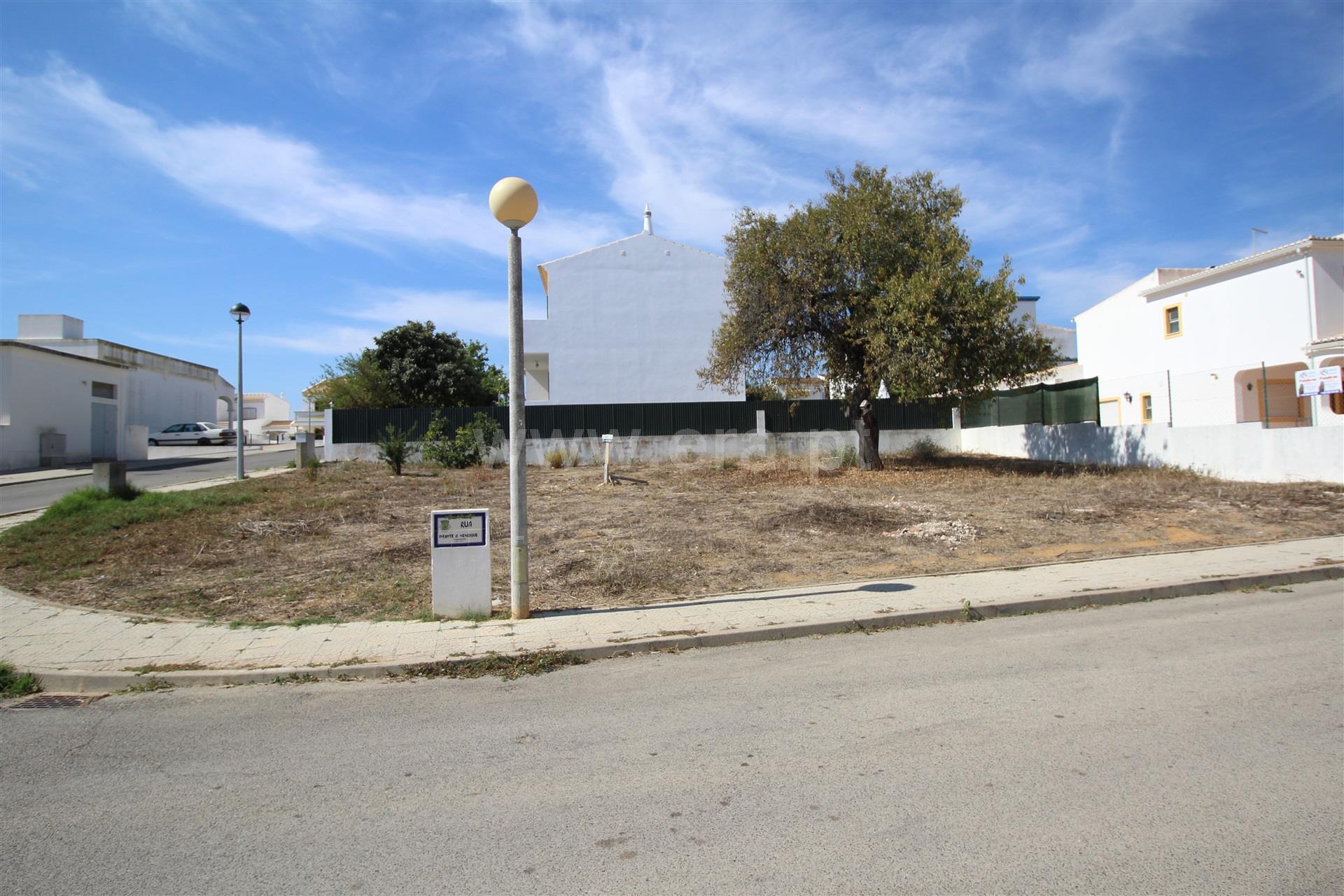 Land for sale in Olhão, Portugal — €130,000