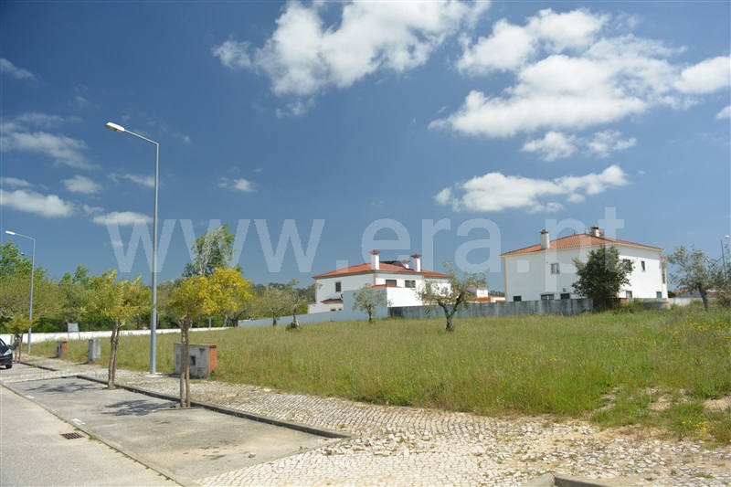 Lote  com Urbano Ourém, Freixianda, Ribeira do Fárrio e Formigais - 1241817 - 4