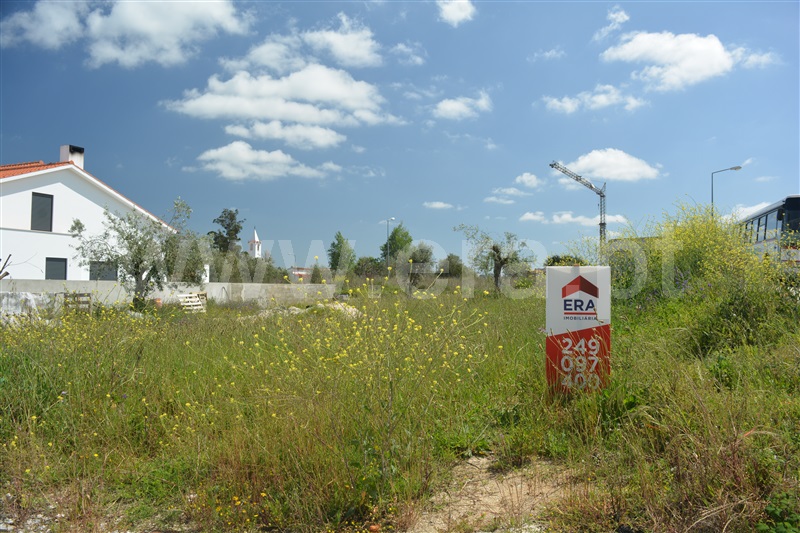 Lote / Ourém, Freixianda, Ribeira do Fárrio e Formigais