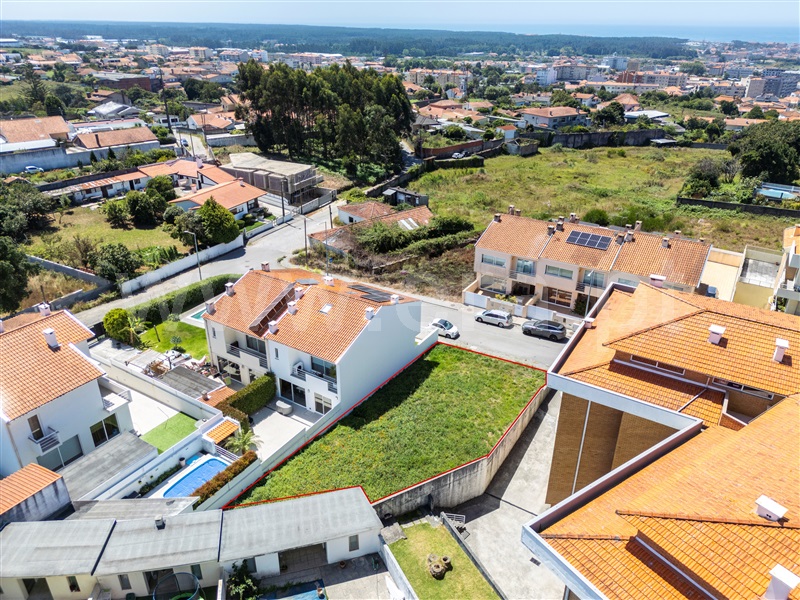 Lote  com Urbano Ovar, Esmoriz - 1421350 - 5