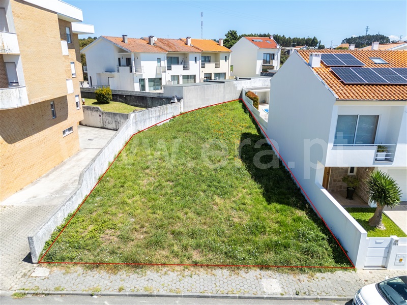 Lote  com Urbano Ovar, Esmoriz - 1421350 - 8