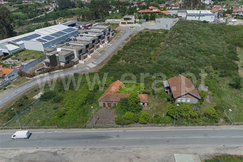 Lote / Paços de Ferreira, Ferreira