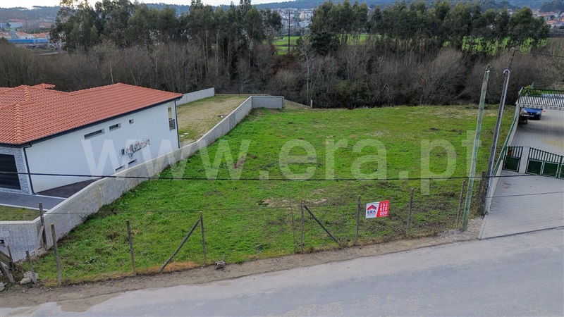Lote / Paços de Ferreira, Meixomil