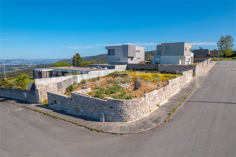 Lote / Paços de Ferreira, Seroa