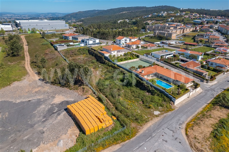 Lote / Paços de Ferreira, Seroa