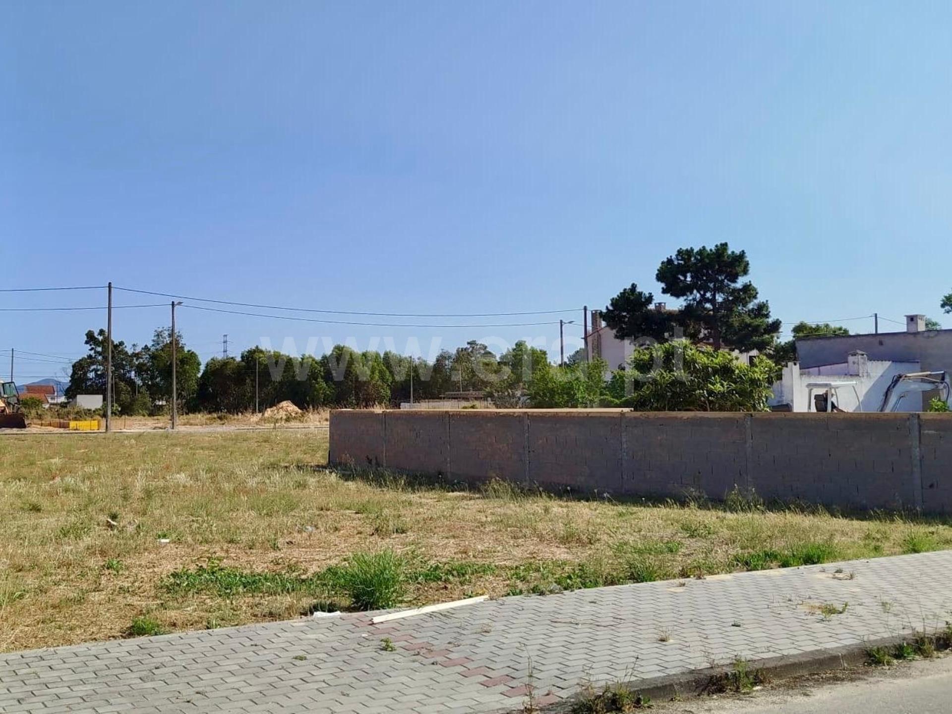 Land for sale in Palmela, Portugal — €86,000