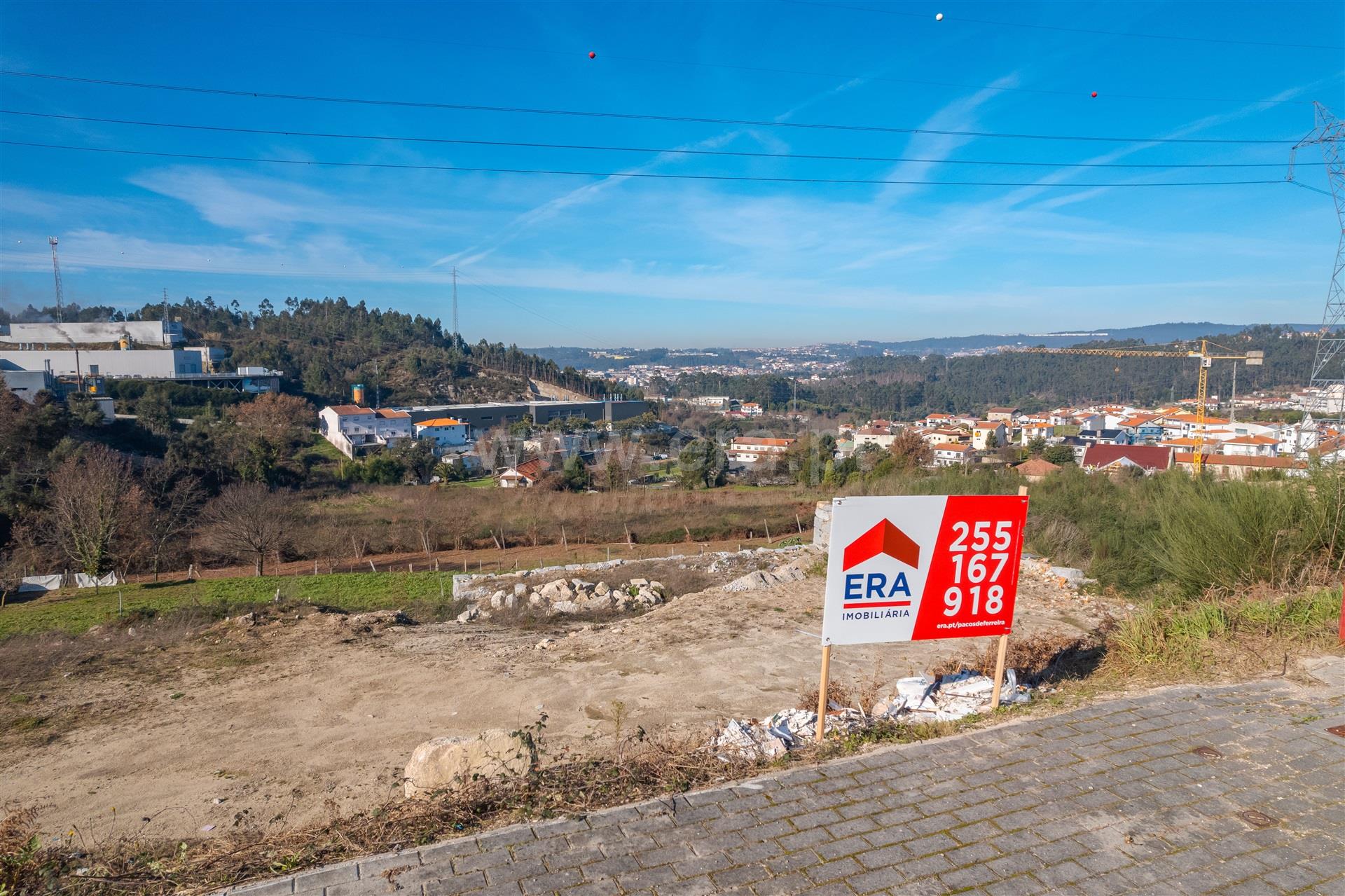Land for sale in Paredes, Portugal — €72,500