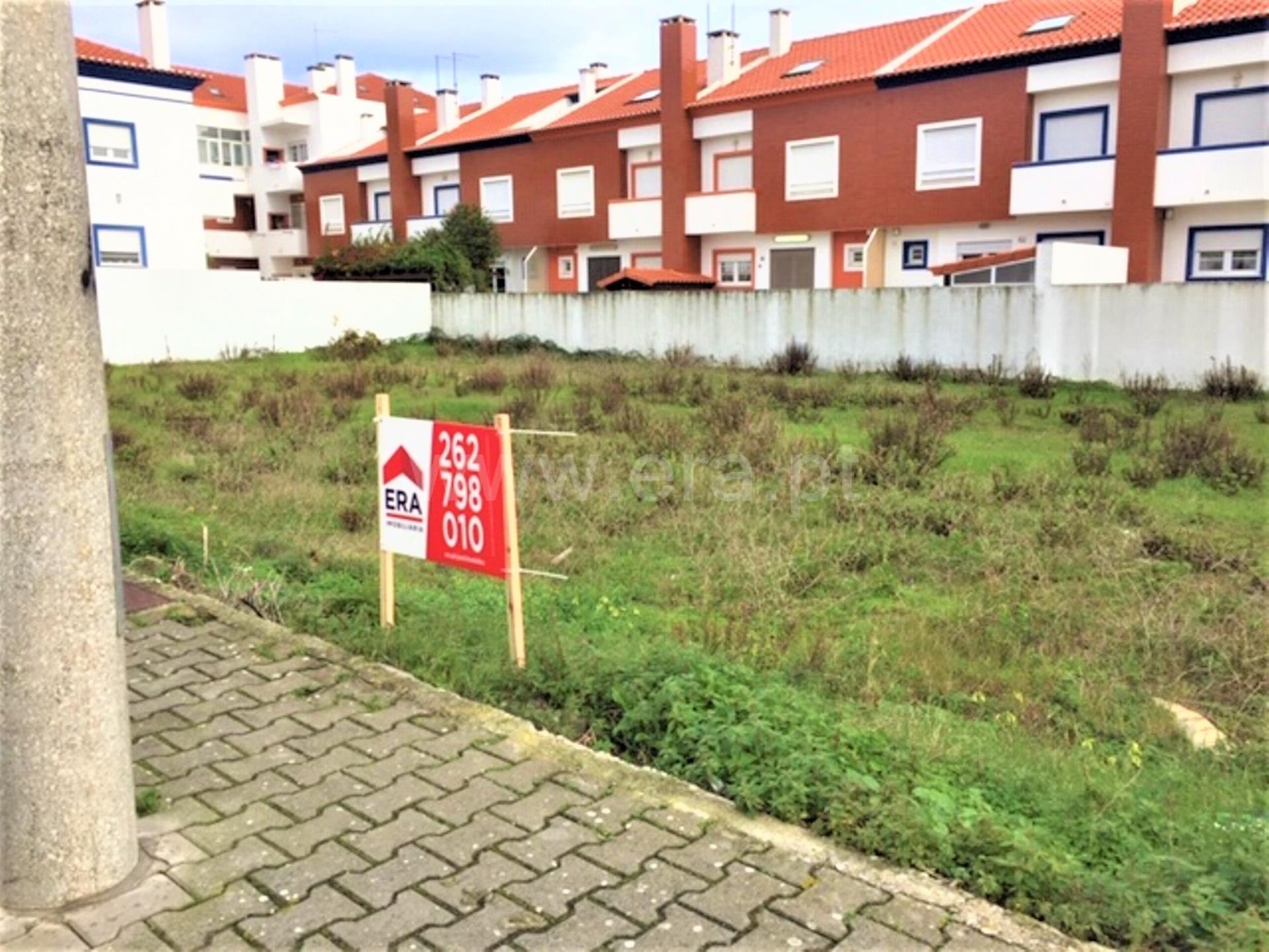 Land for sale in Peniche, Portugal — €70,000