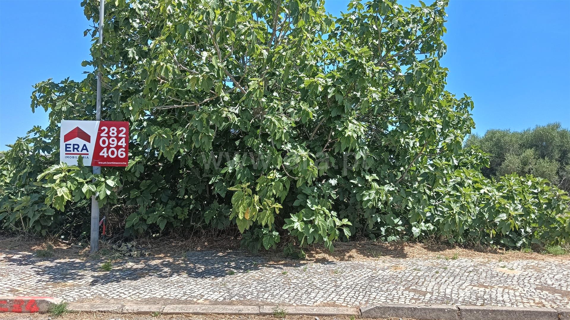 Land for sale in Portimão, Portugal — €110,000