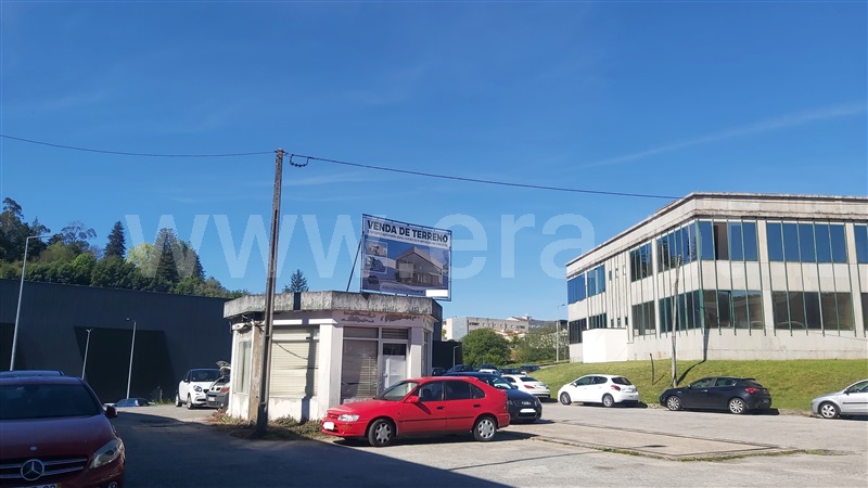 Lote  Póvoa de Lanhoso, Fonte Arcada e Oliveira - 1399032 - 8