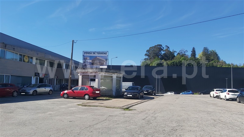 Lote  Póvoa de Lanhoso, Fonte Arcada e Oliveira - 1399032 - 9