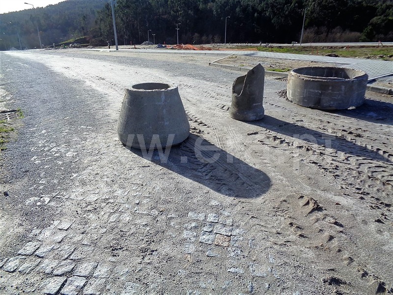 Lote  Póvoa de Lanhoso, Fonte Arcada e Oliveira - 981203 - 9