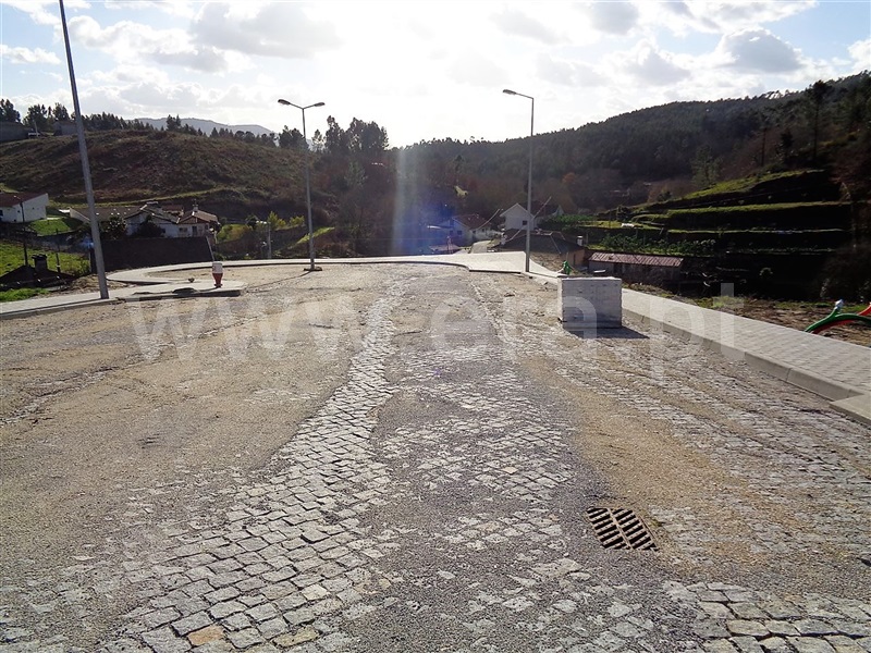 Lote  Póvoa de Lanhoso, Fonte Arcada e Oliveira - 981203 - 10