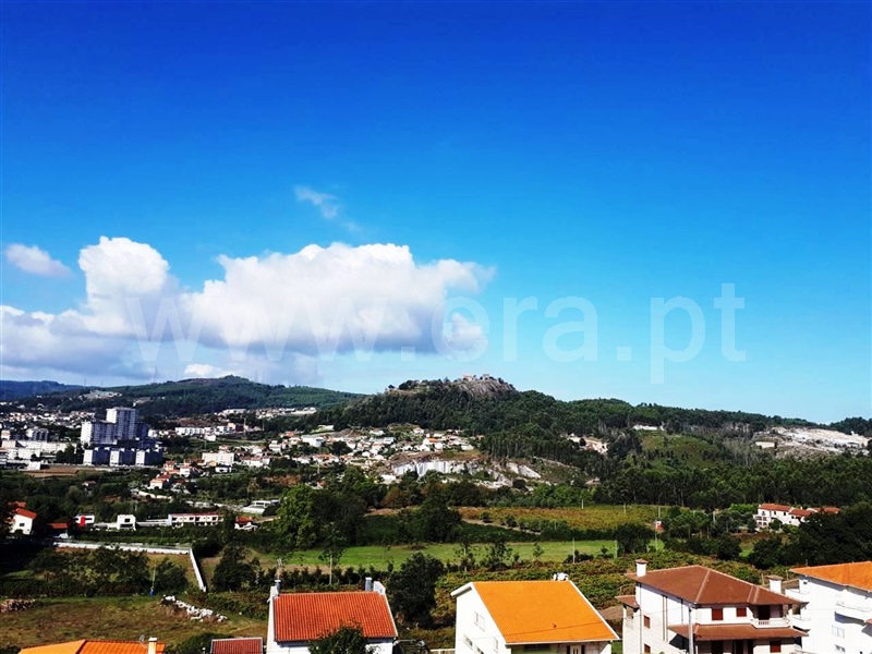 Lote  Póvoa de Lanhoso, Póvoa de Lanhoso (Nossa Senhora do Amparo) - 1120417 - 8