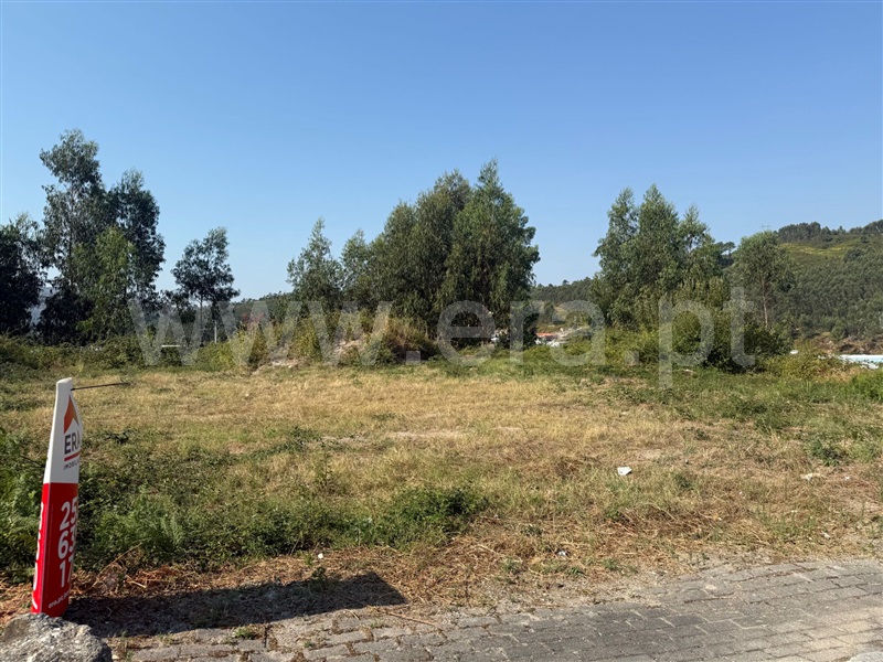 Lote  Póvoa de Lanhoso, Póvoa de Lanhoso (Nossa Senhora do Amparo) - 1498375 - 4