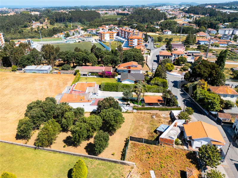 Lote  Santa Maria da Feira, Paços de Brandão - 1491472 - 6