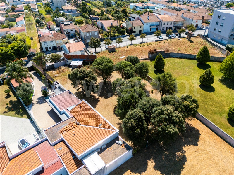 Lote  Santa Maria da Feira, Paços de Brandão - 1491472 - 8