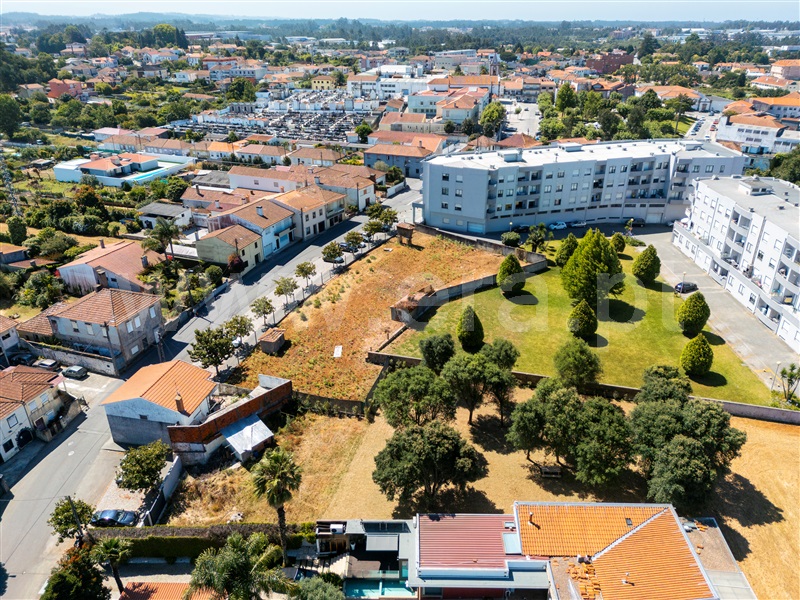 Lote  Santa Maria da Feira, Paços de Brandão - 1491472 - 9