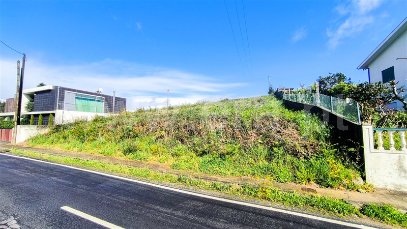 Lote / Santo Tirso, Lamelas e Guimarei
