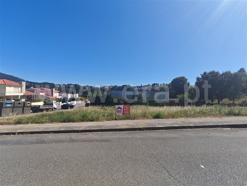 Lote / Santo Tirso, Santa Cristina Couto