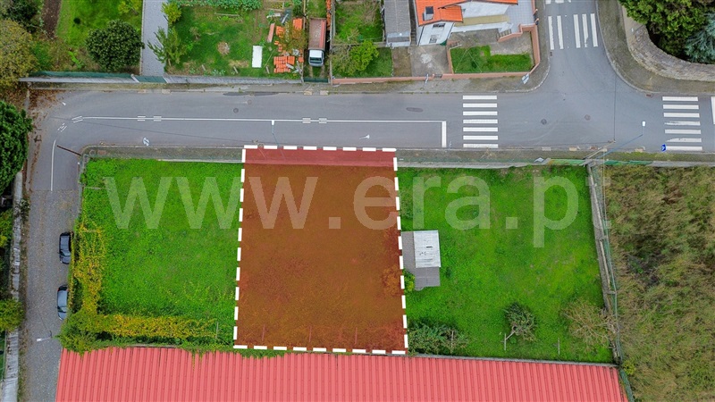 Lote / Santo Tirso, Vila das Aves