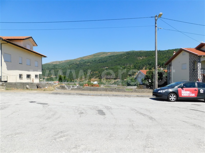 Lote / Seia, São Romão