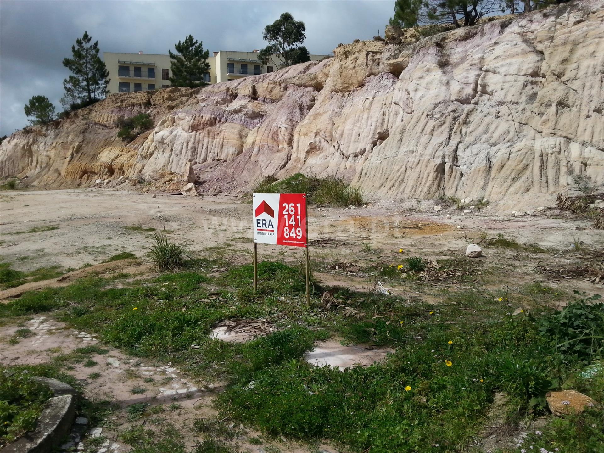 Land for sale in Torres Vedras, Portugal — €82,000