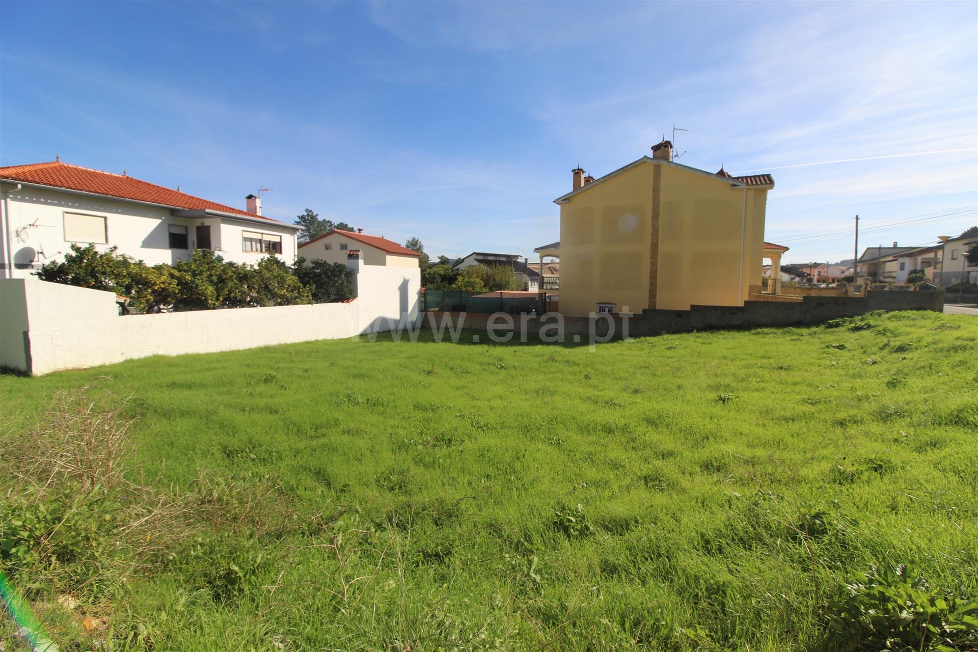 Land for sale in Torres Vedras, Portugal — €100,000