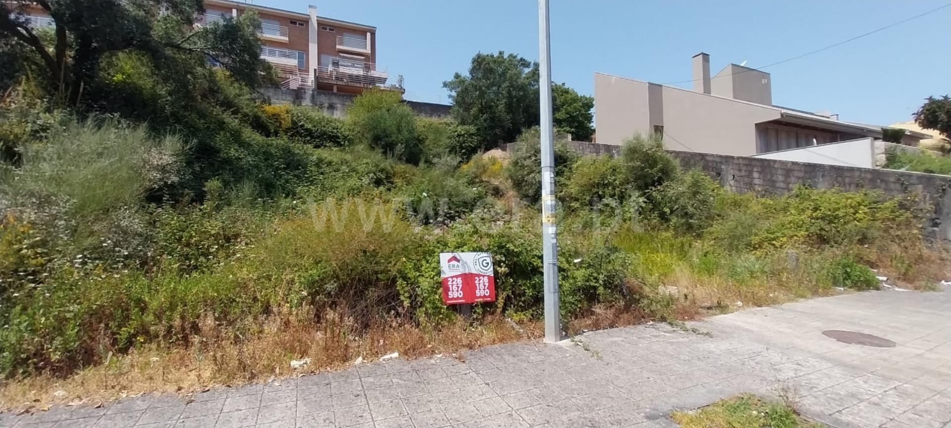 Land for sale in Valongo, Portugal — €79,000