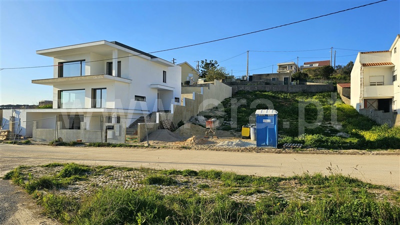 Lote / Vila Franca de Xira, Vialonga
