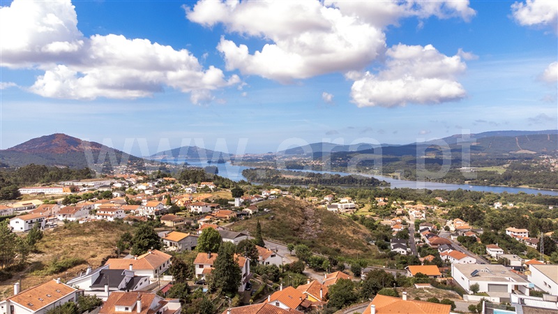 Lote  Vila Nova de Cerveira, Loivo - 1248428 - 8