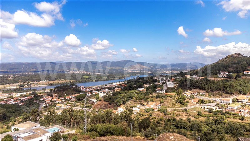 Lote  Vila Nova de Cerveira, Loivo - 1248428 - 9