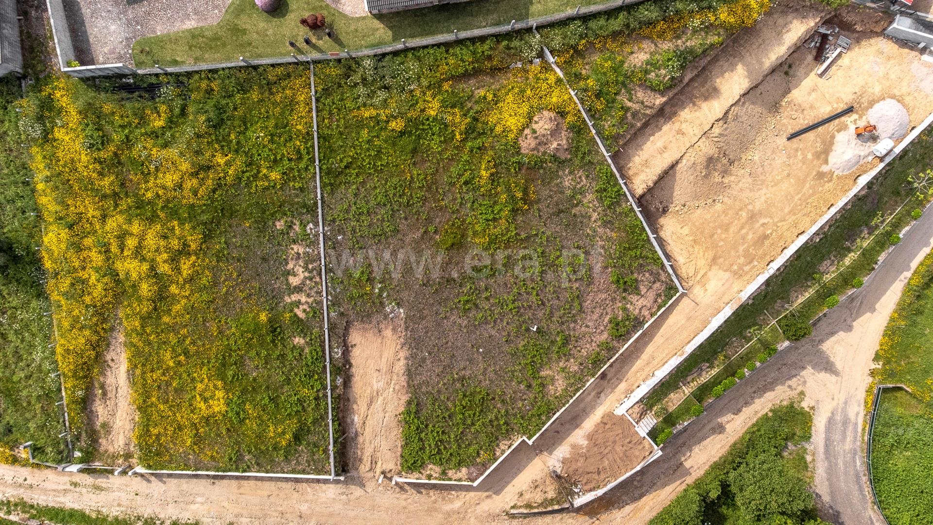 Land for sale in Vila Nova de Cerveira, Portugal — €67,000
