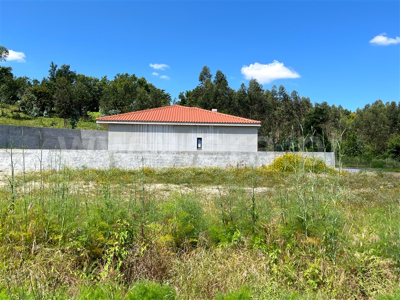 Lote / Vila Nova de Famalicão, Esmeriz e Cabeçudos