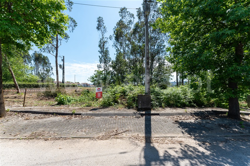 Lote / Vila Nova de Famalicão, Fradelos