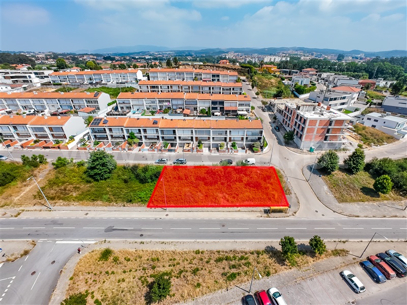 Lote / Vila Nova de Famalicão, Ribeirão