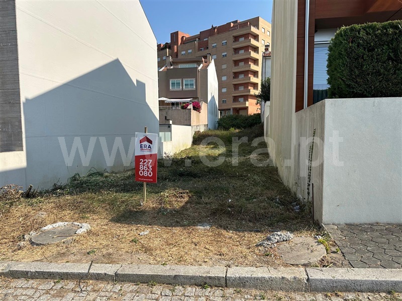 Lote / Vila Nova de Gaia, Avintes