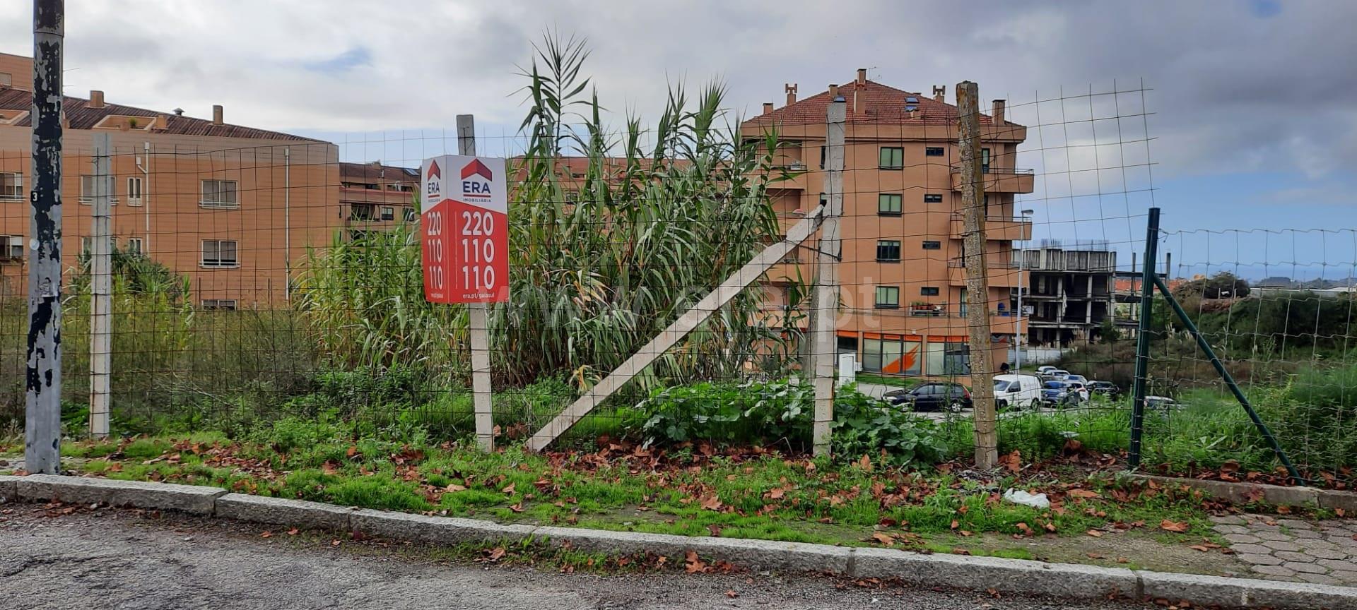 Land for sale in Vila Nova de Gaia, Portugal — €90,000