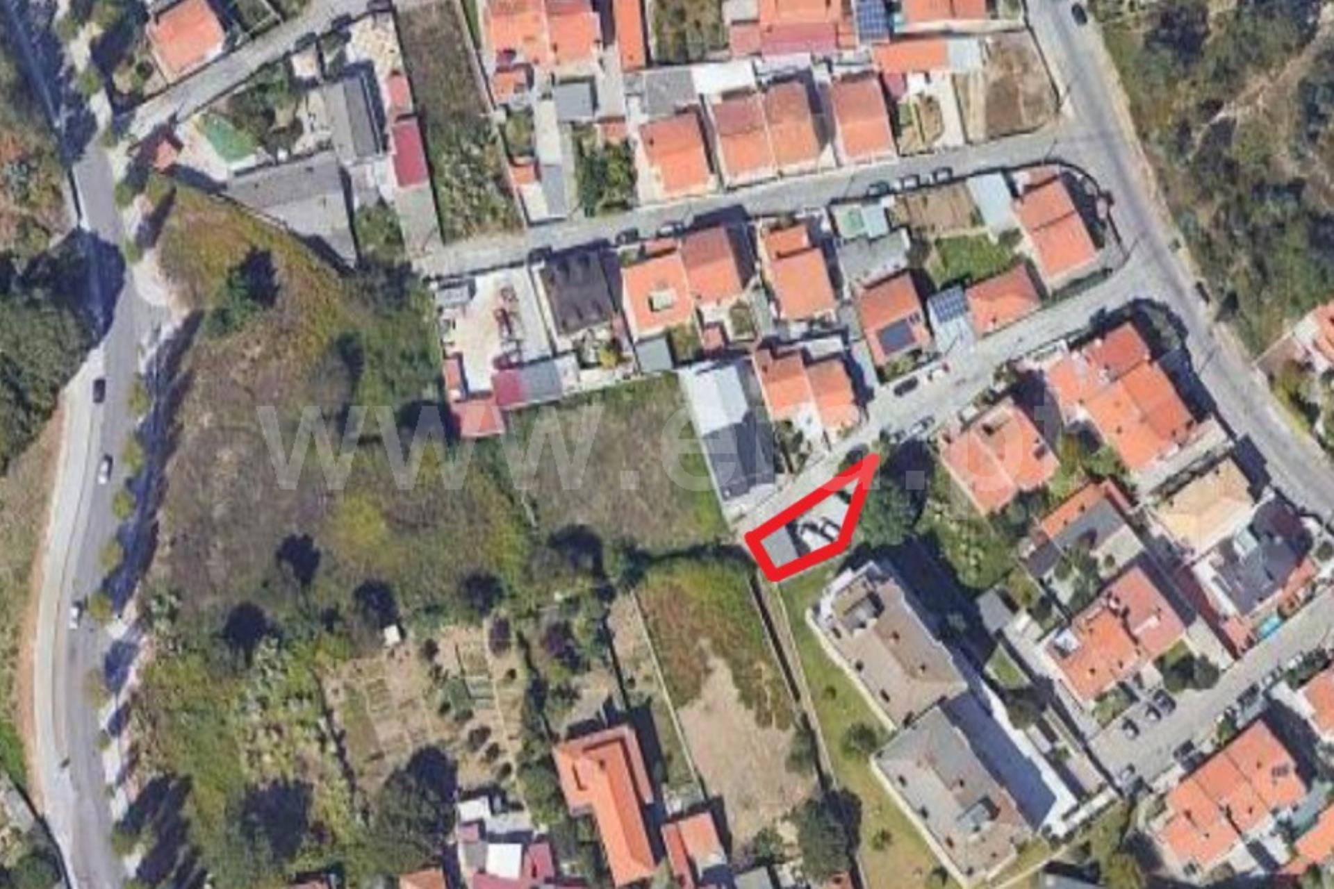 Land for sale in Vila Nova de Gaia, Portugal — €80,000