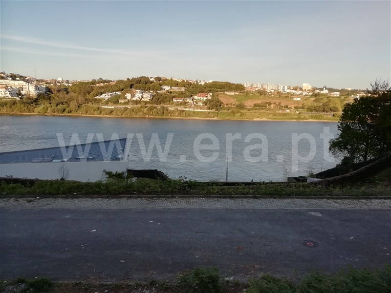 Lote  Vila Nova de Gaia, Oliveira do Douro - 1160211 - 8