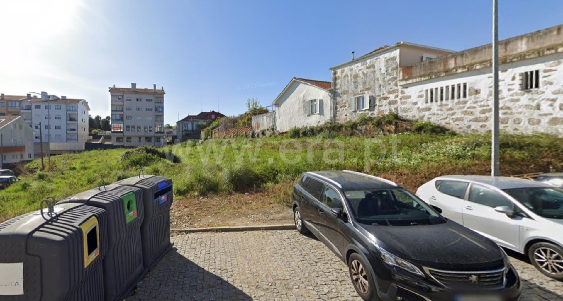 Land for sale in Vila Nova de Gaia, Portugal — €67,900