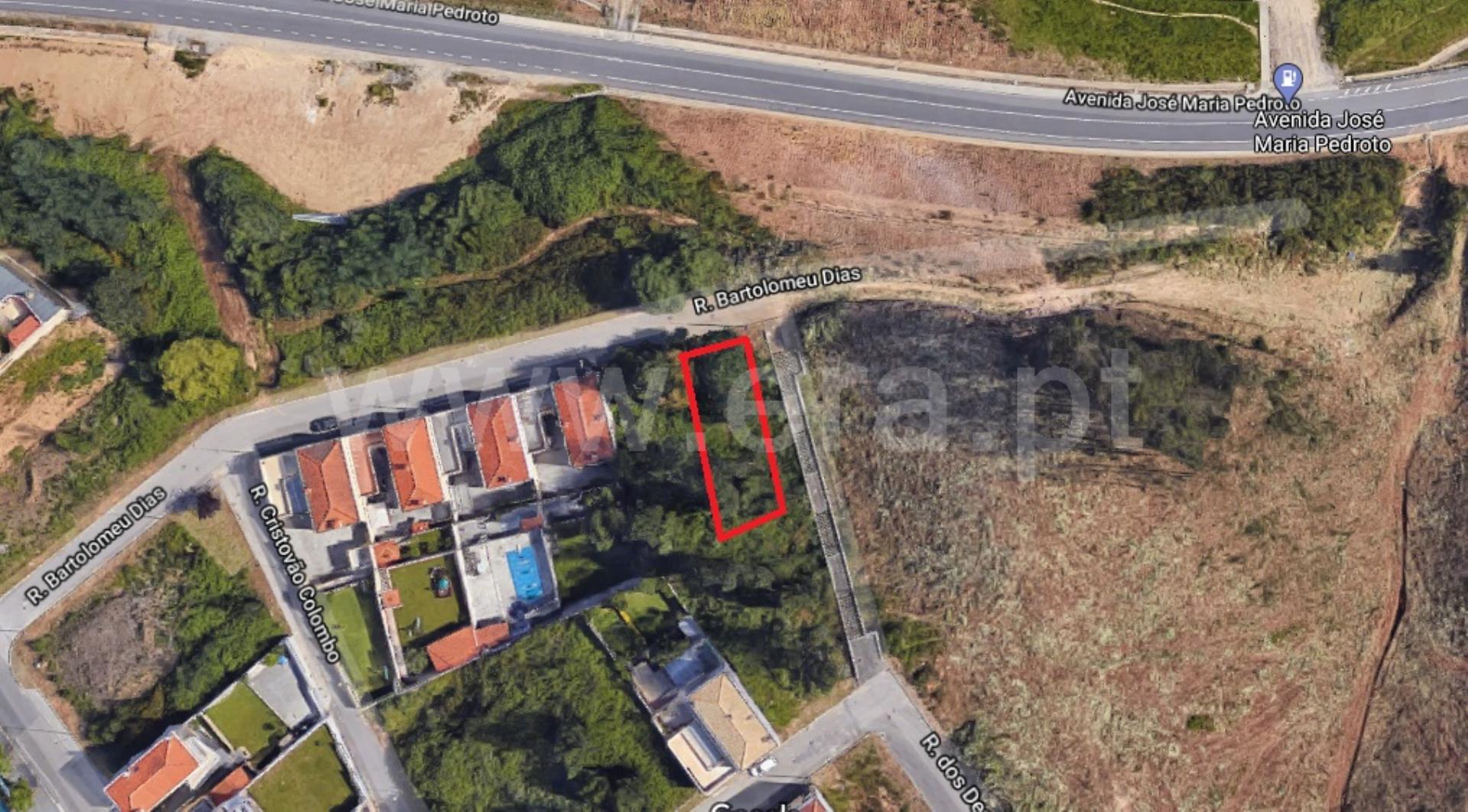 Land for sale in Vila Nova de Gaia, Portugal — €57,500
