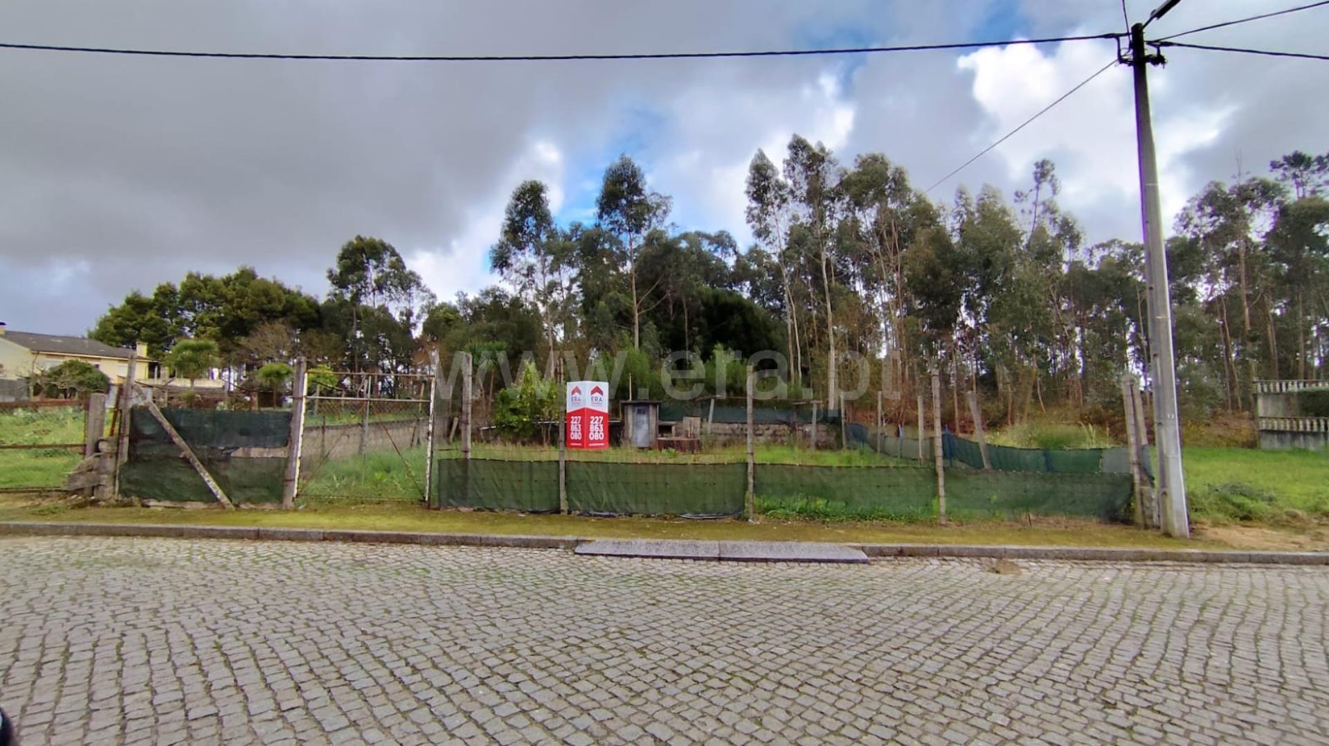 Land for sale in Vila Nova de Gaia, Portugal — €50,000